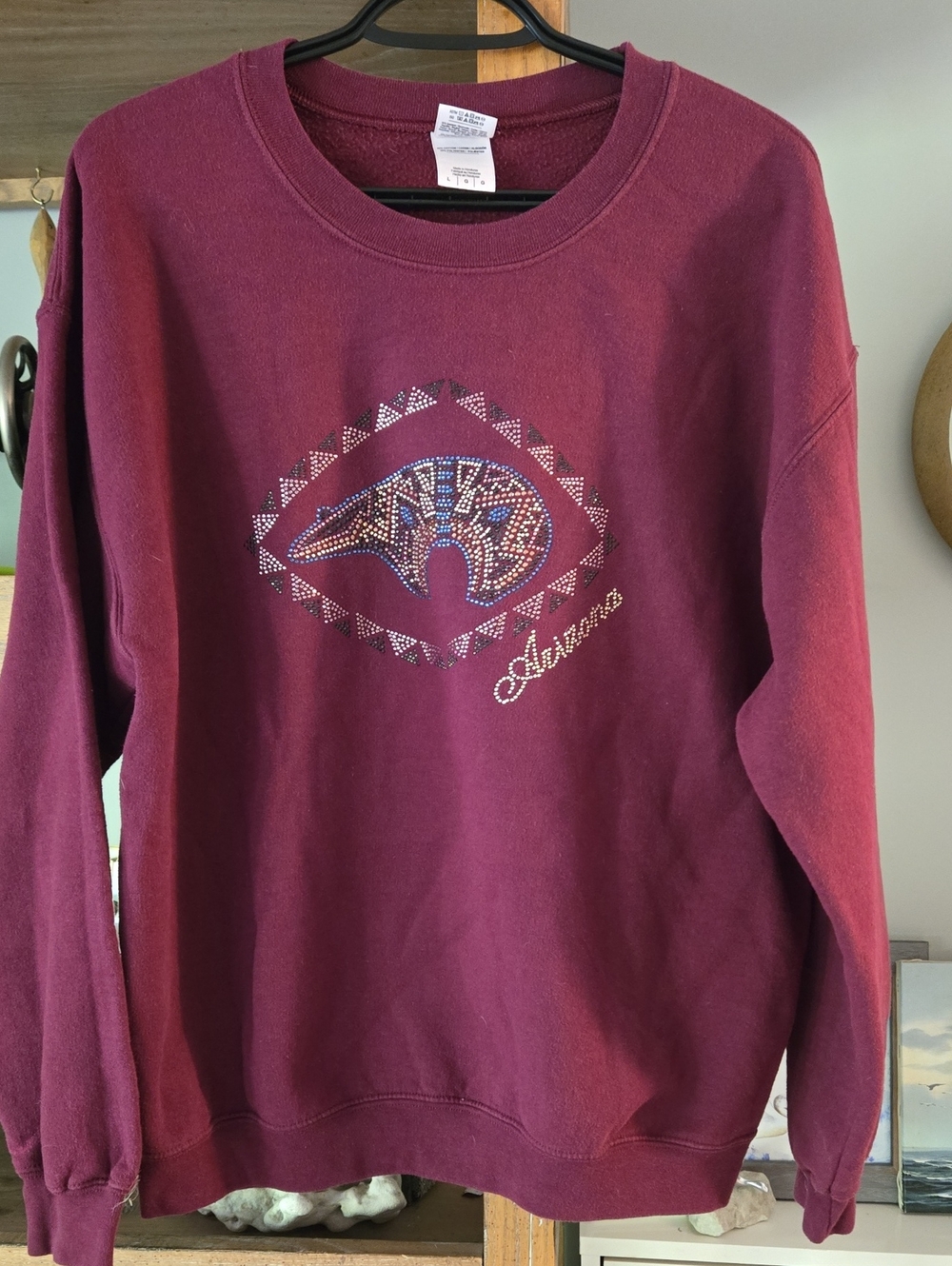 Vintage Gildan Maroon Crewneck Sweatshirt with Jeweled Animal Motif